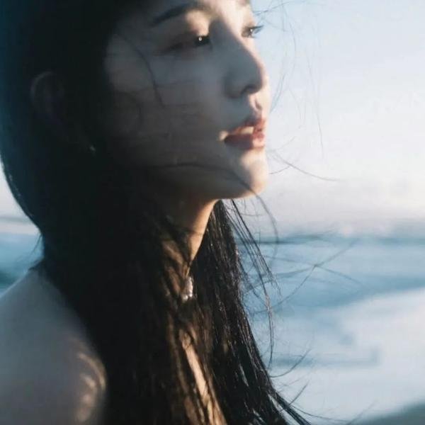 房东妹子青春期！